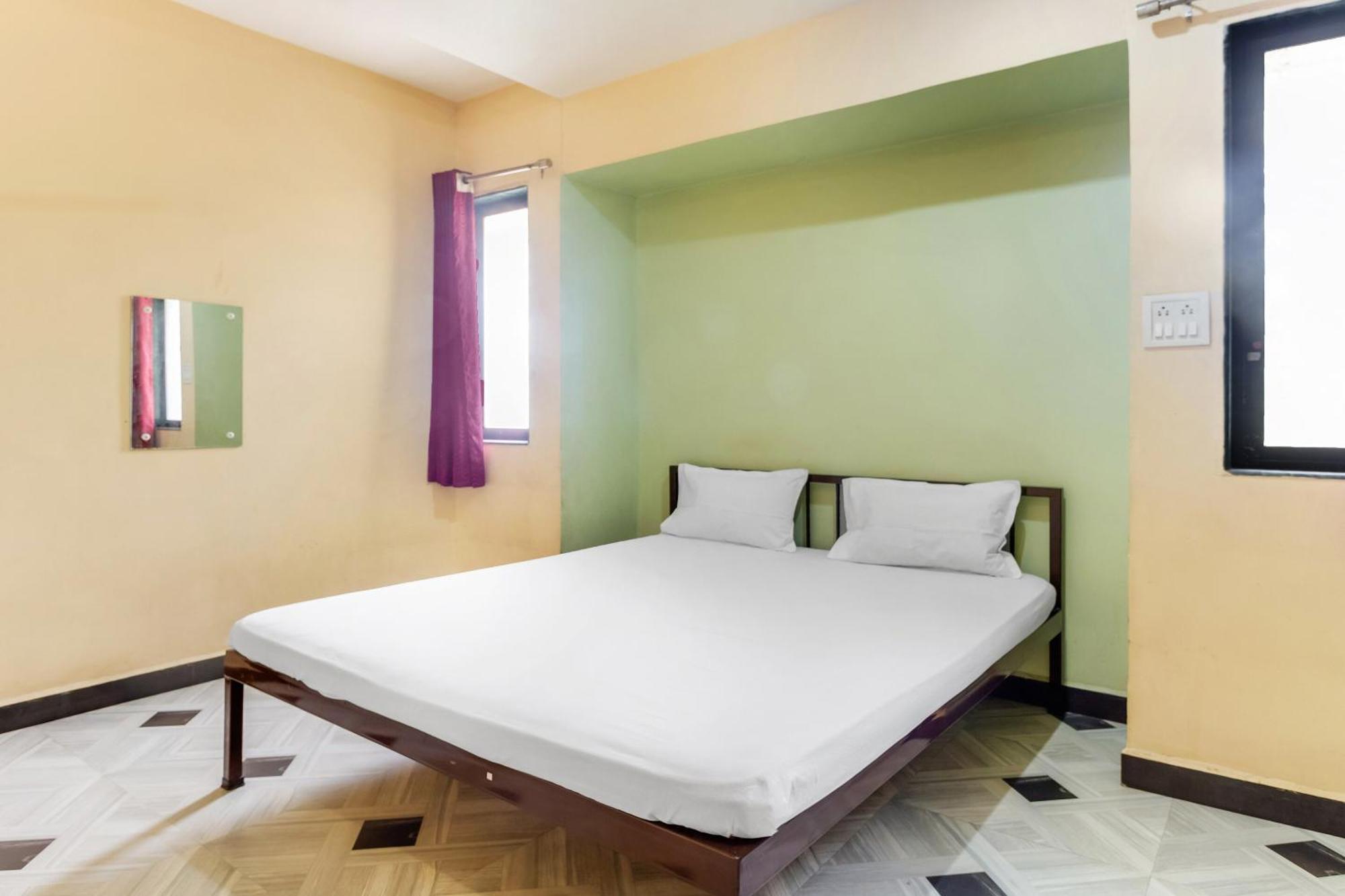 SPOT ON 44704 Harihar Lodging And Yatri Niwas Hotel Kolhapur Luaran gambar