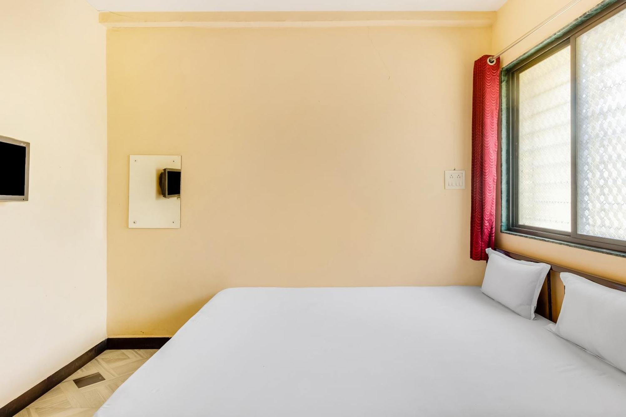 SPOT ON 44704 Harihar Lodging And Yatri Niwas Hotel Kolhapur Luaran gambar