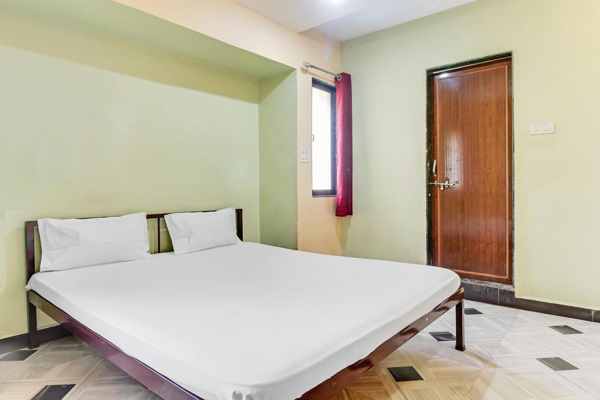 SPOT ON 44704 Harihar Lodging And Yatri Niwas Hotel Kolhapur Luaran gambar