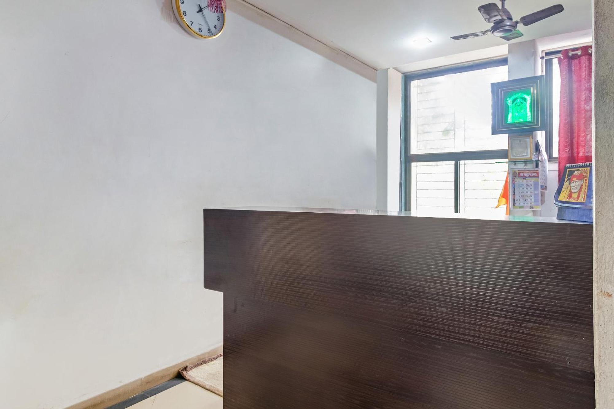 SPOT ON 44704 Harihar Lodging And Yatri Niwas Hotel Kolhapur Luaran gambar