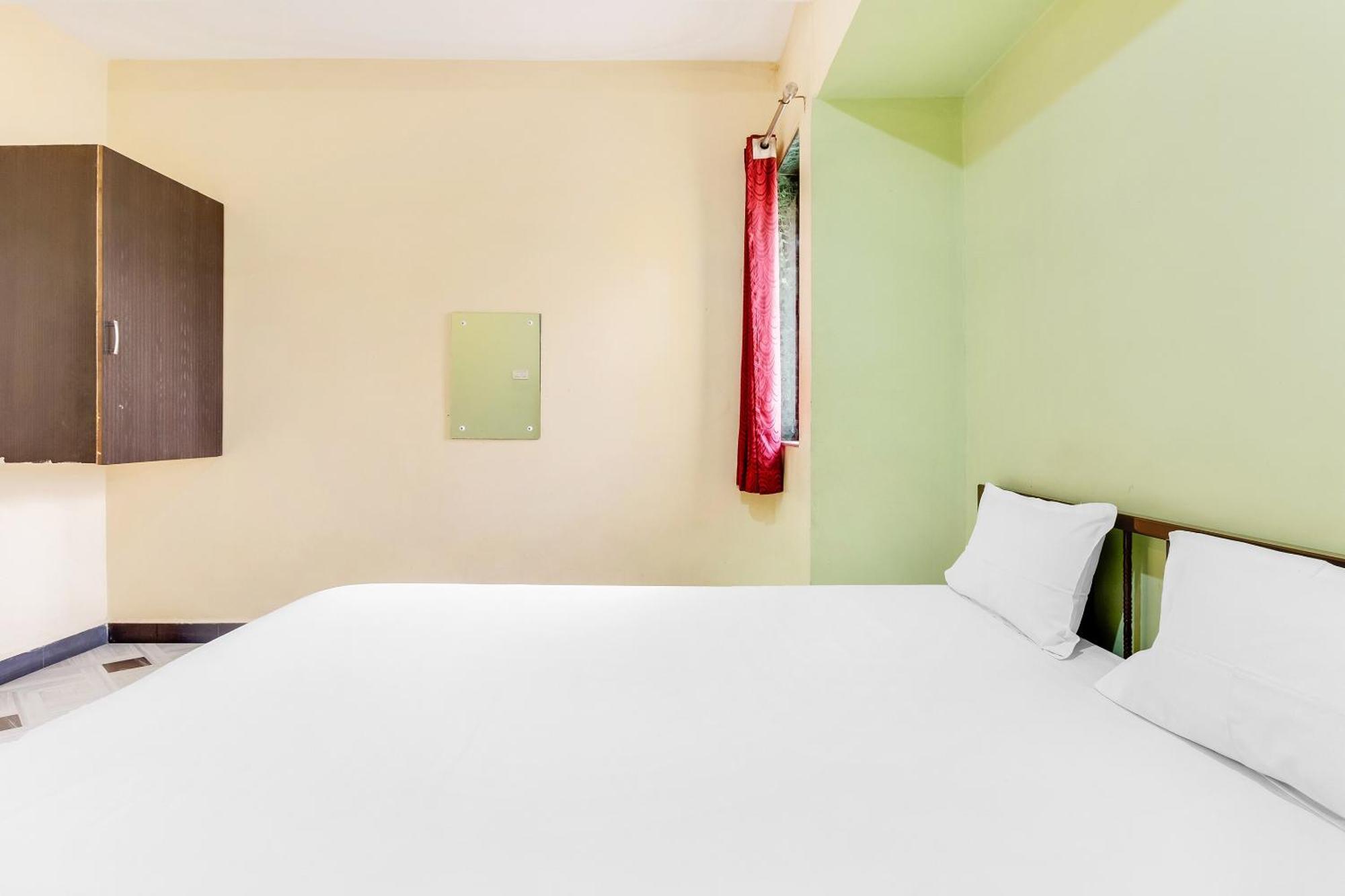 SPOT ON 44704 Harihar Lodging And Yatri Niwas Hotel Kolhapur Luaran gambar